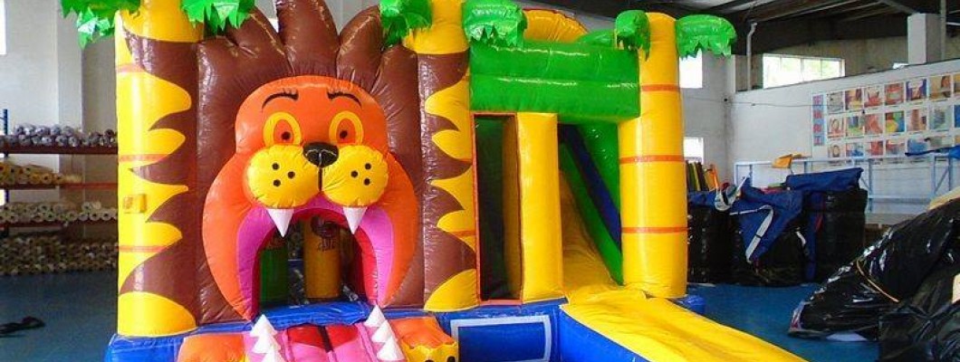 What Are the Signs of Wear and Tear on a Jumping Castle?